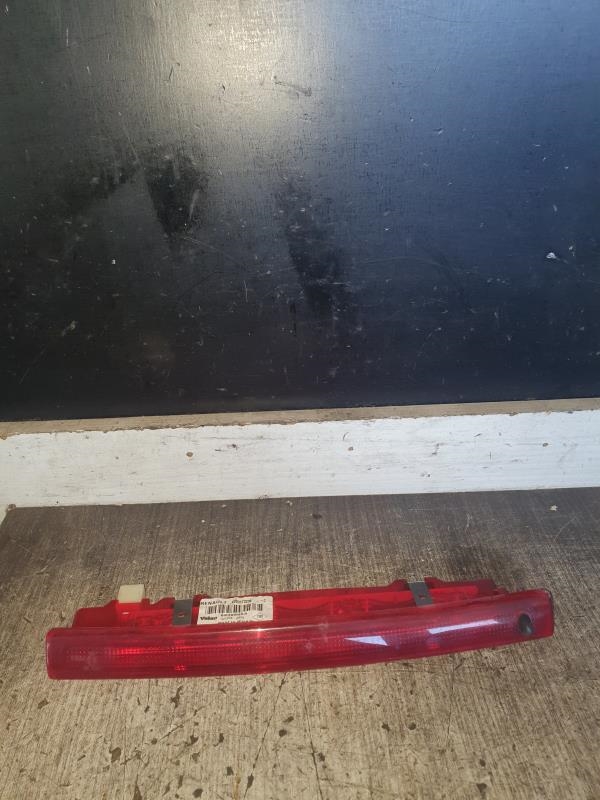 Feu arriere stop central RENAULT SCENIC 2 PHASE 1 Diesel - 1