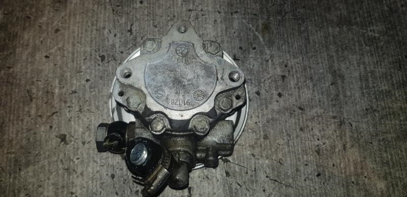Pompe de direction AUDI A4 2 PHASE 1 Diesel - 1