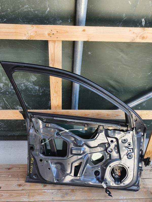 Porte avant gauche AUDI A4 2 PHASE 1 Diesel - 1