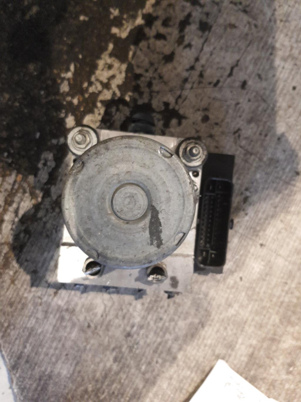 Blocco ABS (antibloccaggio freni) PEUGEOT 407 PHASE 1 Diésel - 1