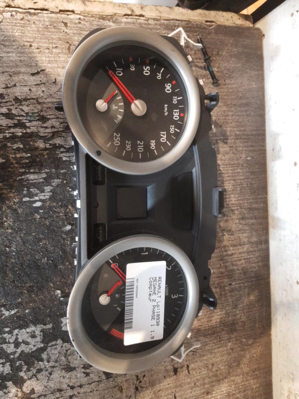 Compteur RENAULT MEGANE 2 PHASE 1 Diesel - 1