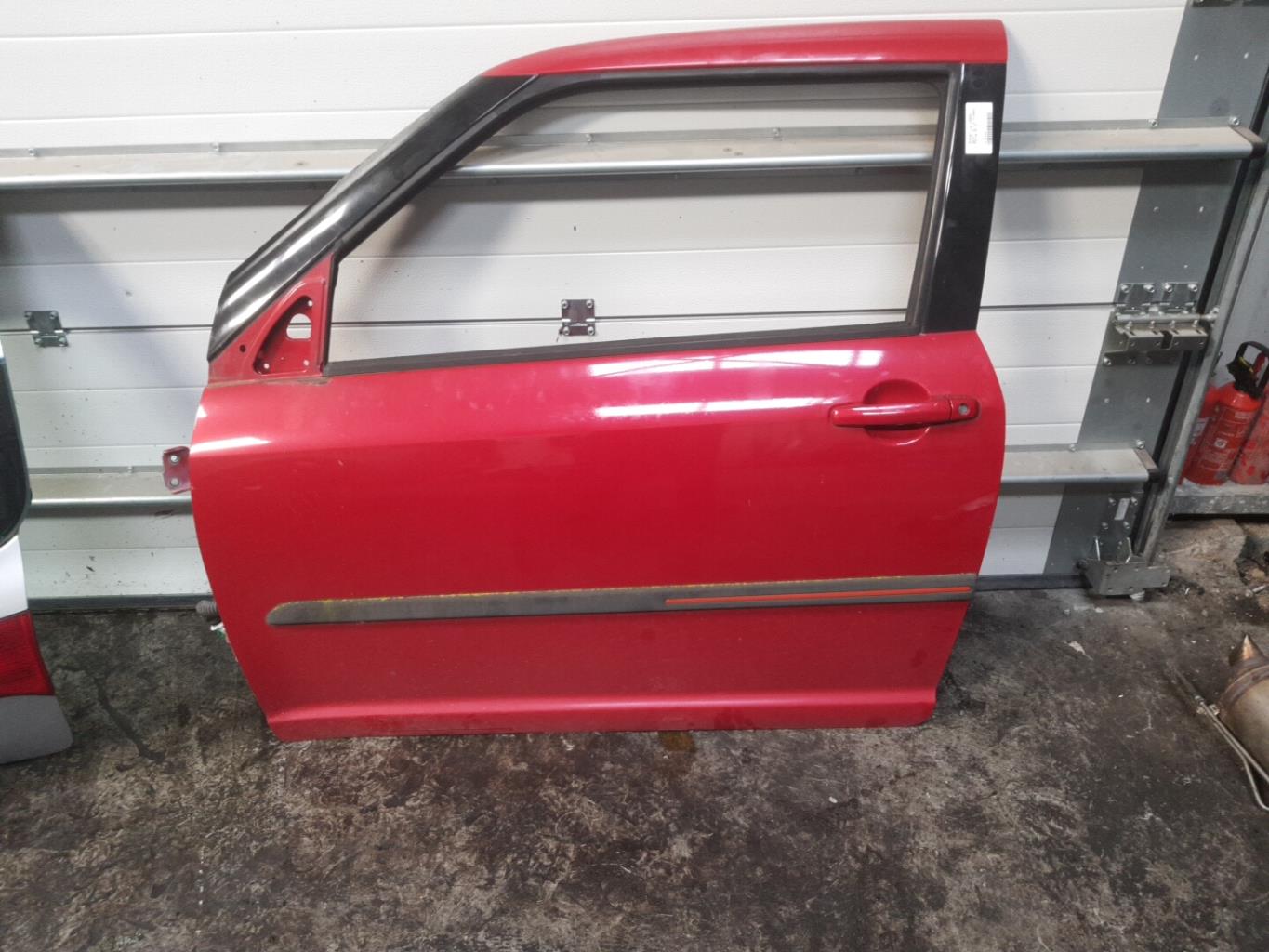 Portiera anteriore sinistra SUZUKI SWIFT 3 Diésel - 1