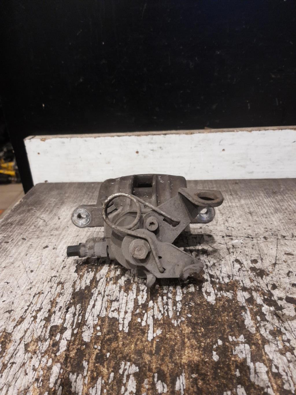 Pinza freni posteriore sinistra ALFA ROMEO 166 Diésel - 1