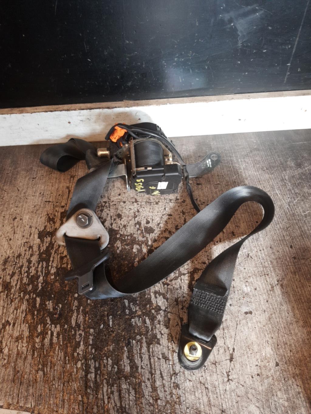 Cintura di sicurezza anteriore sinistra NISSAN MICRA 3 PHASE 1 Diésel - 1