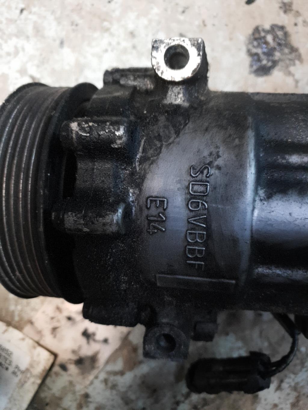 Compresseur clim SUZUKI SWIFT 3 Diesel - 1