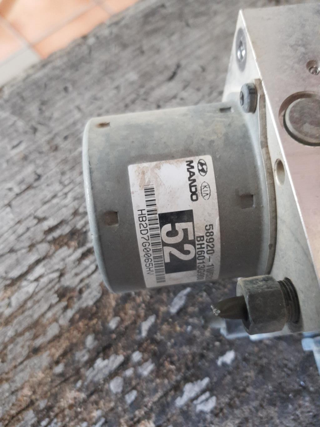 Blocco ABS (antibloccaggio freni) KIA RIO 3 PHASE 1 Gasolina - 1