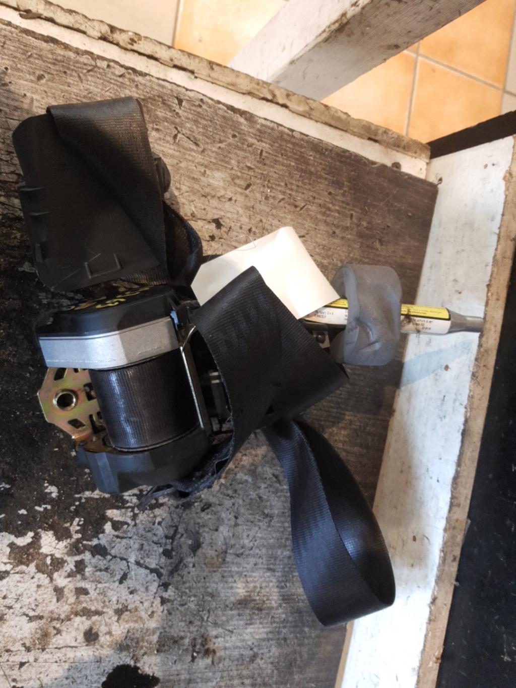 Cintura di sicurezza anteriore sinistra FIAT PUNTO 1 PHASE 1 Gasolina - 1