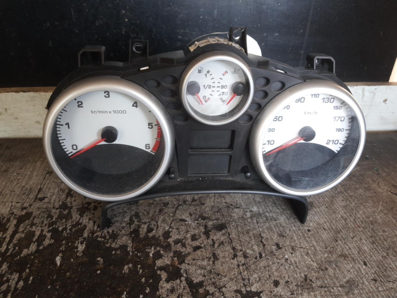 Tachimetro PEUGEOT 207 PHASE 1 Diésel - 1