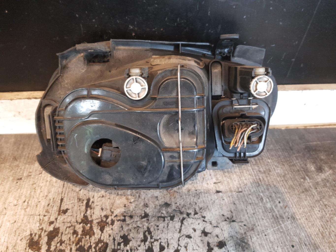 Gruppo ottico anteriore principale sinistro (luci)(faro) VOLKSWAGEN GOLF 4 Diésel - 1