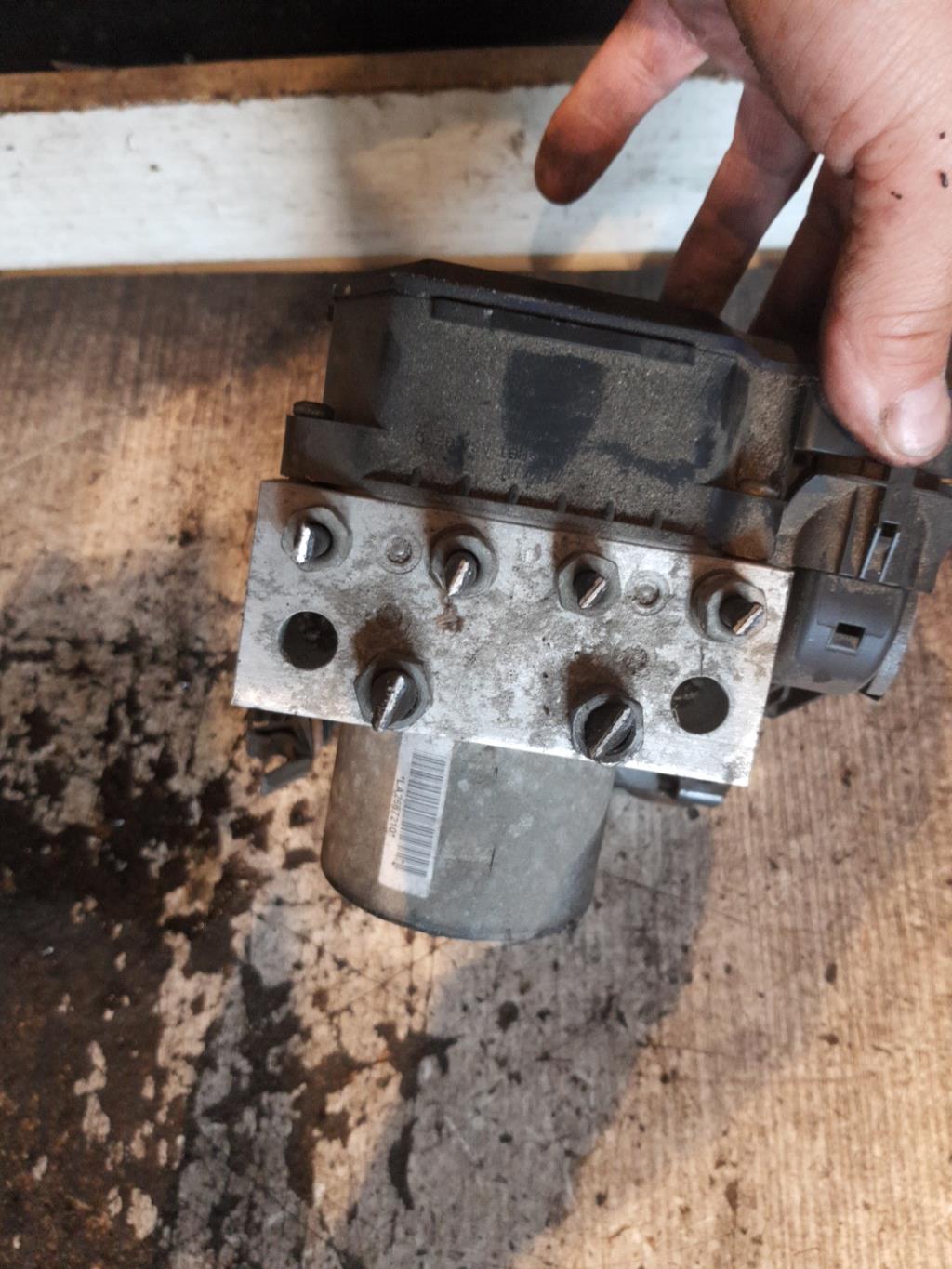 Blocco ABS (antibloccaggio freni) FORD MONDEO 3 PHASE 1 BREAK Diésel - 1