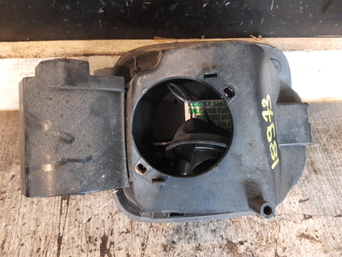 Trappe d'essence RENAULT CLIO 3 PHASE 2 BREAK Essence - 1