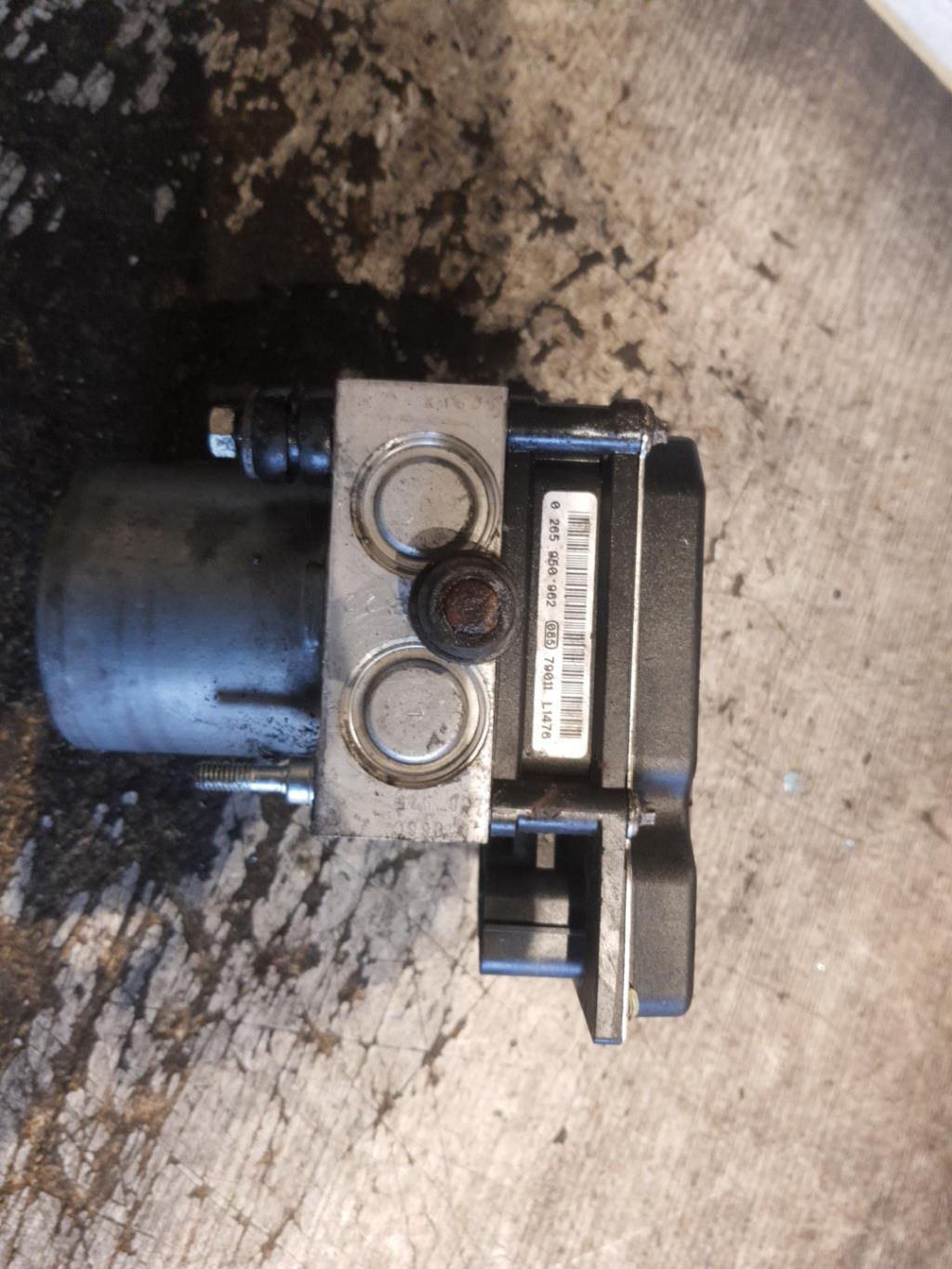 Blocco ABS (antibloccaggio freni) CITROEN C4 GRAND PICASSO 1 Diésel - 1