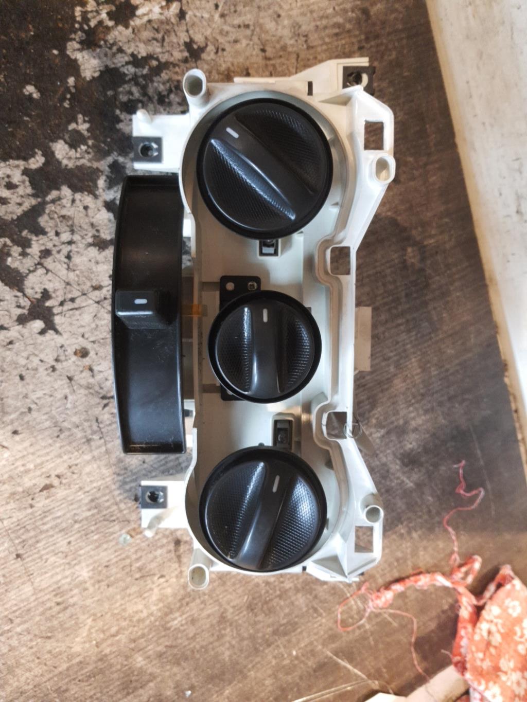 Commande chauffage FIAT PUNTO 2 PHASE 1 Essence - 1