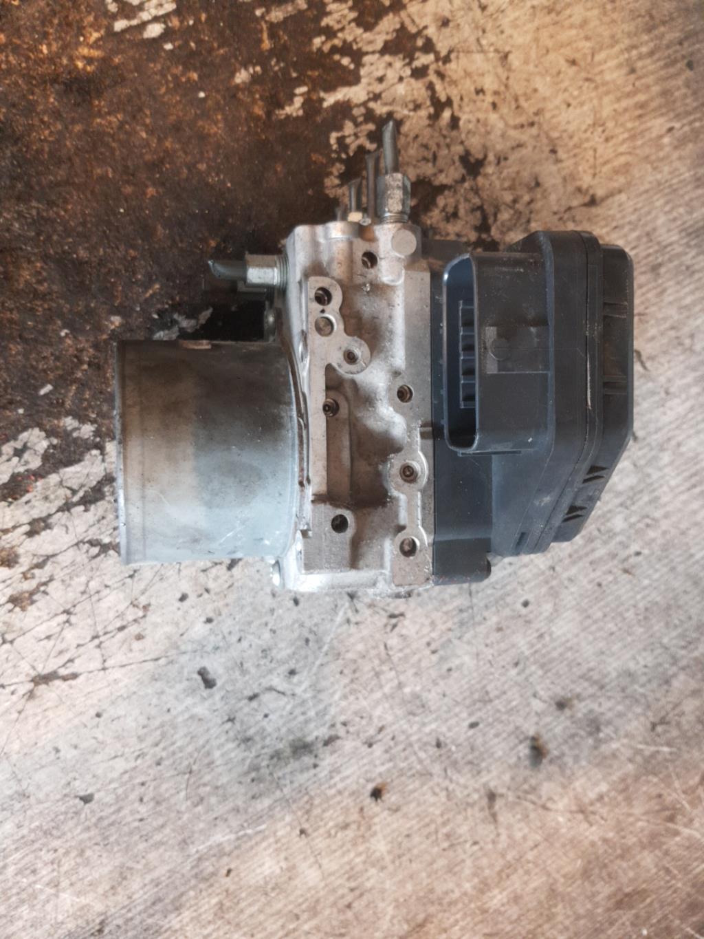 Bloc ABS (freins anti-blocage) MAZDA 6 2 PHASE 1 BREAK Diesel - 1