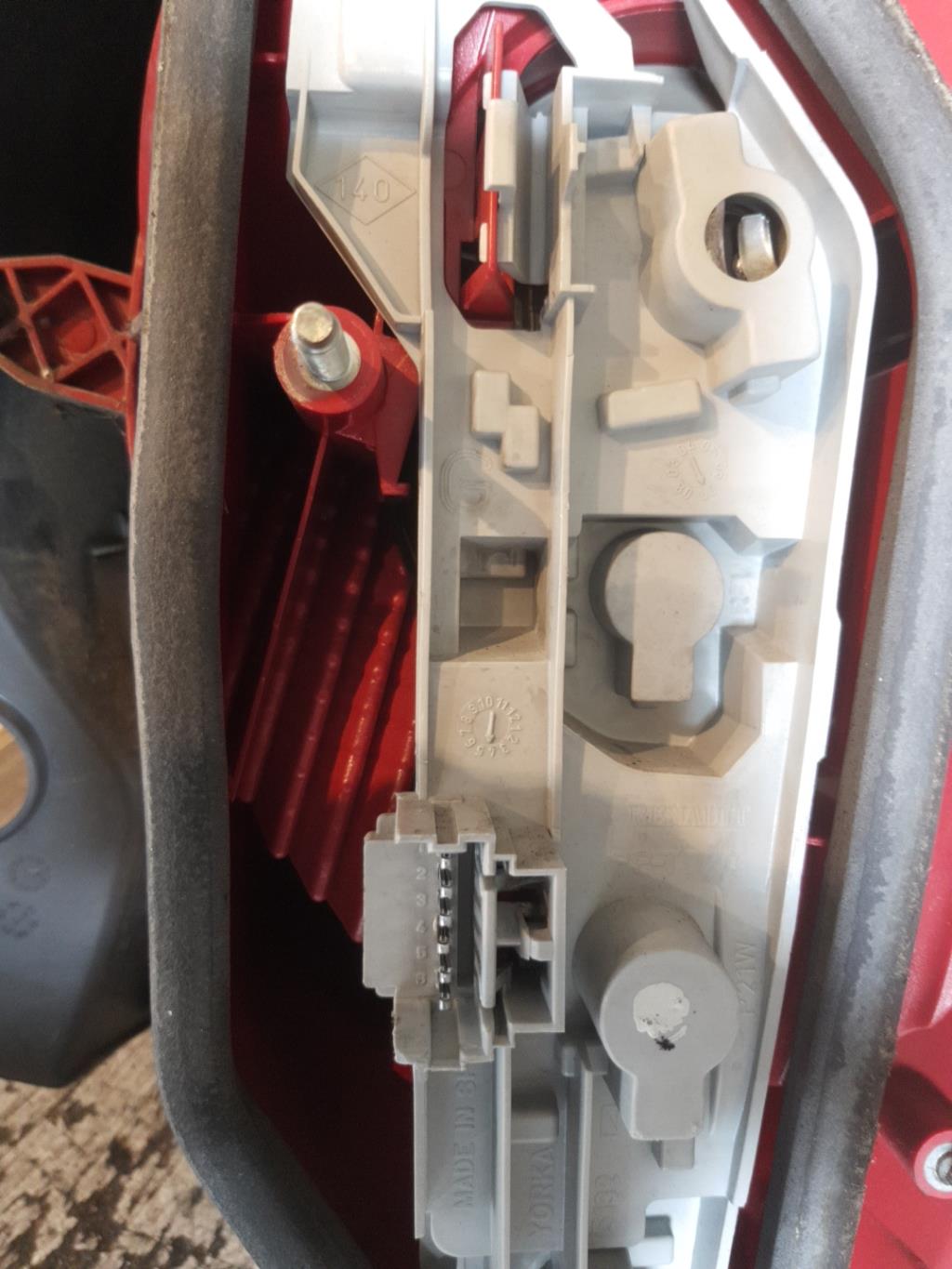 Fanale posteriore principale sinistro (luci) RENAULT MODUS PHASE 1 Diésel - 1