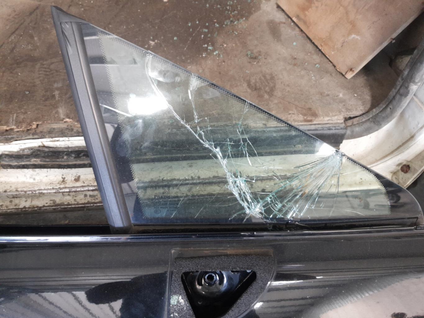 Portiera anteriore destra PEUGEOT 407 COUPE Diésel - 1