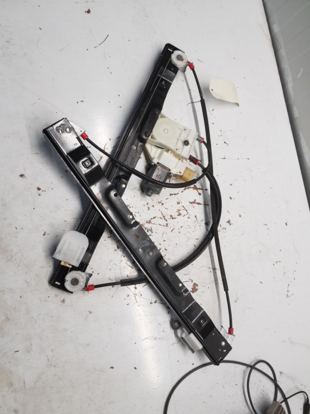 Alzacristalli elettrico anteriore sinistro FORD S-MAX 1 PHASE 1 Diésel - 1