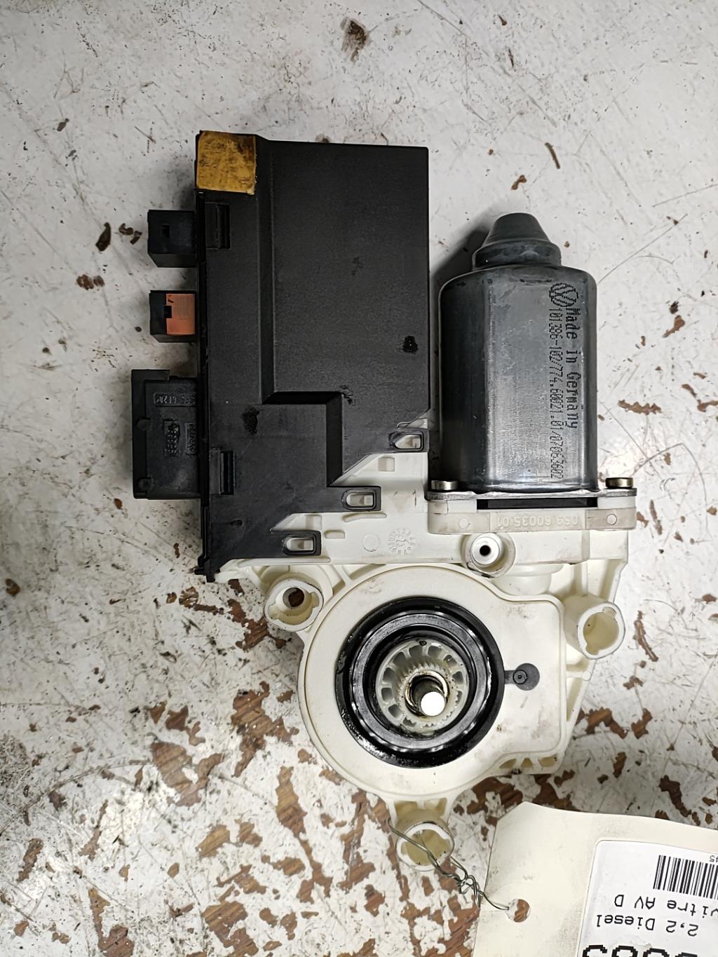 Motore alzacristalli anteriore destro PEUGEOT 807 Diésel - 1