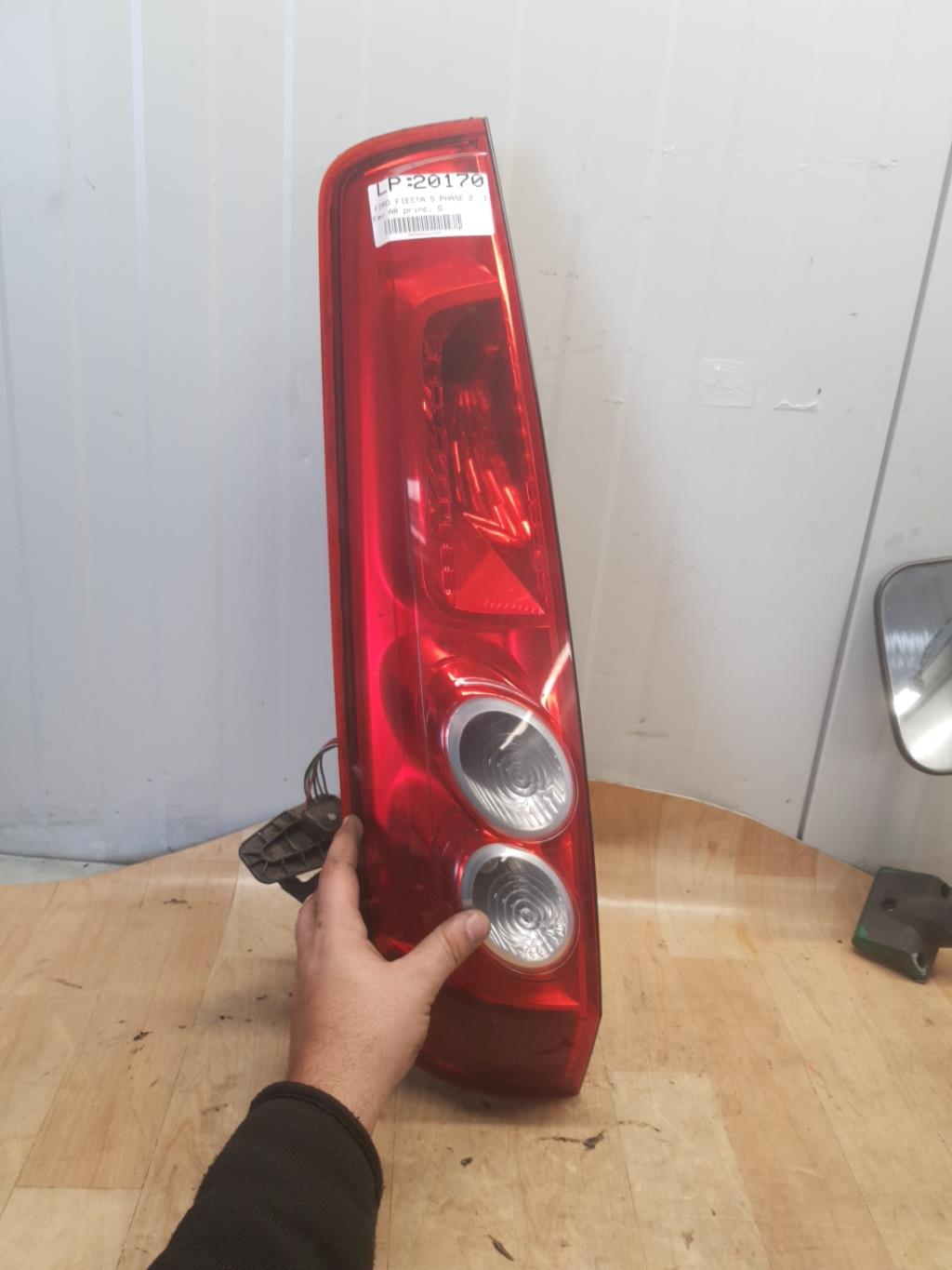 Fanale posteriore principale sinistro (luci) FORD FIESTA 5 PHASE 2 Diésel - 1