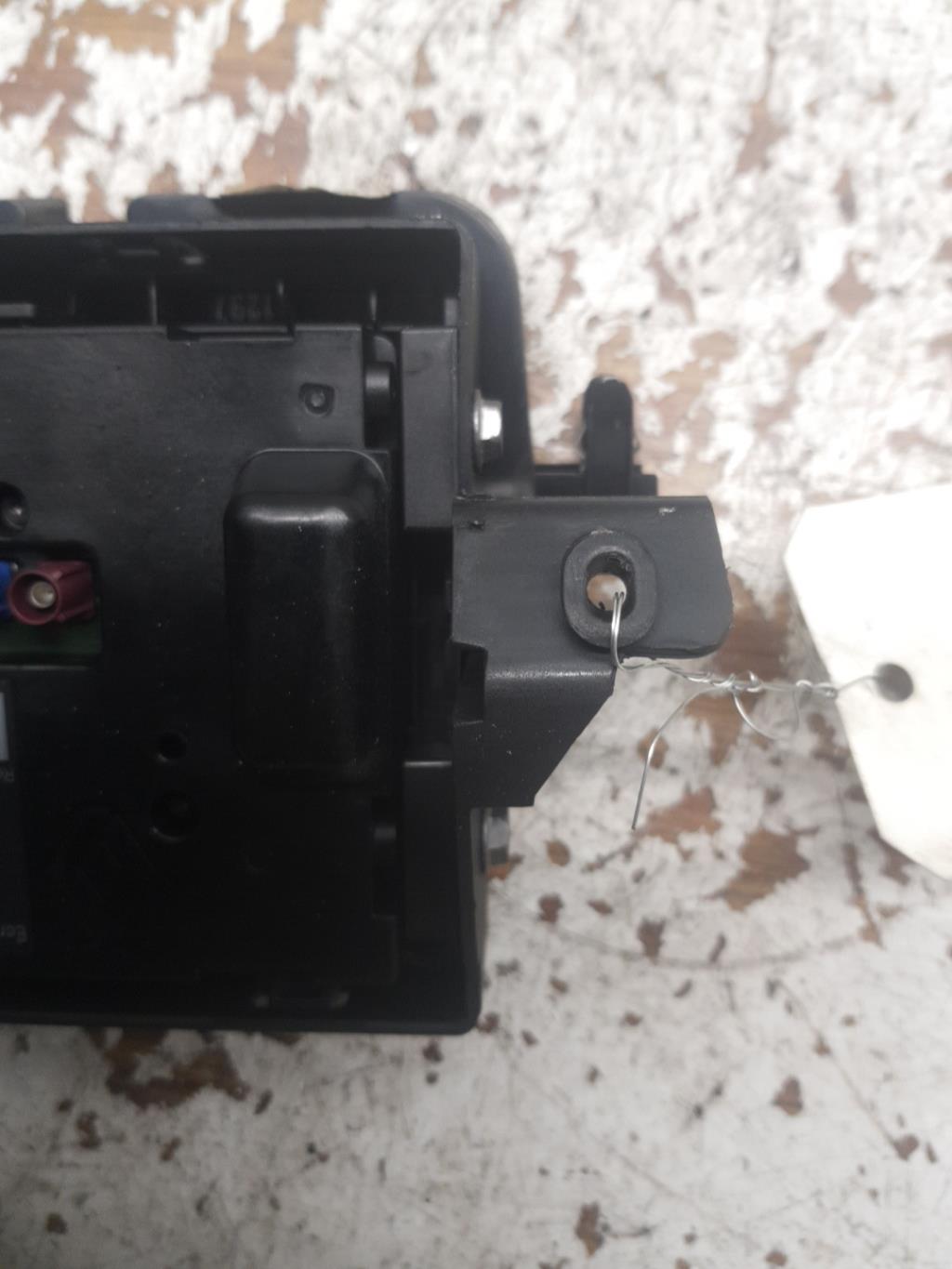 Ecran GPS RENAULT MEGANE 3 PHASE 1 BREAK Diesel - 1