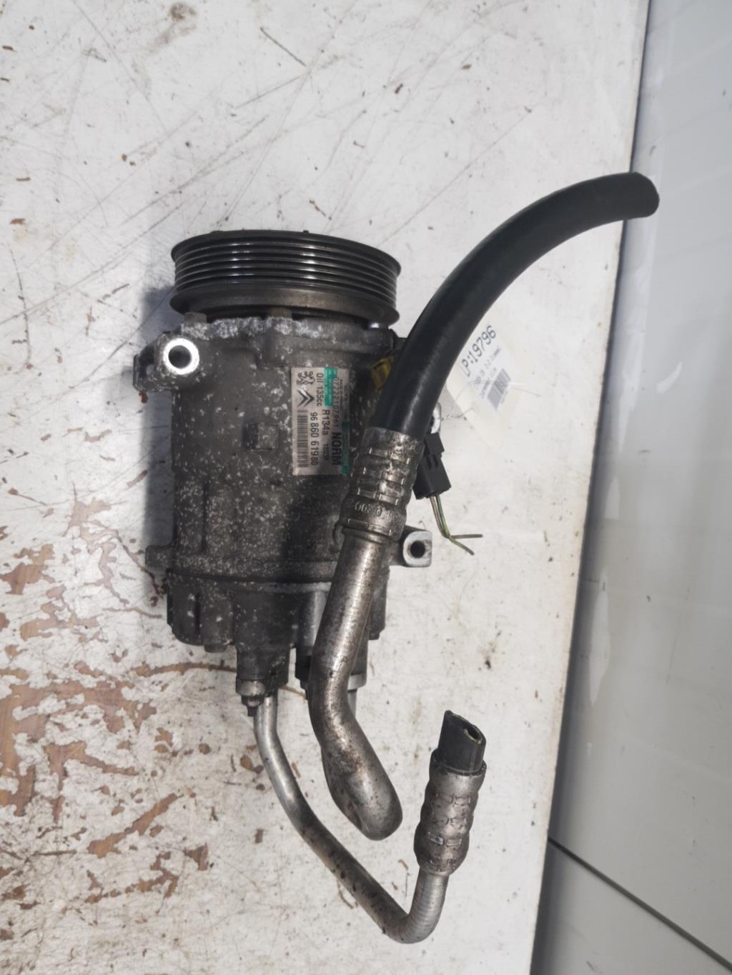 Compresseur clim CITROEN C8 Diesel - 1