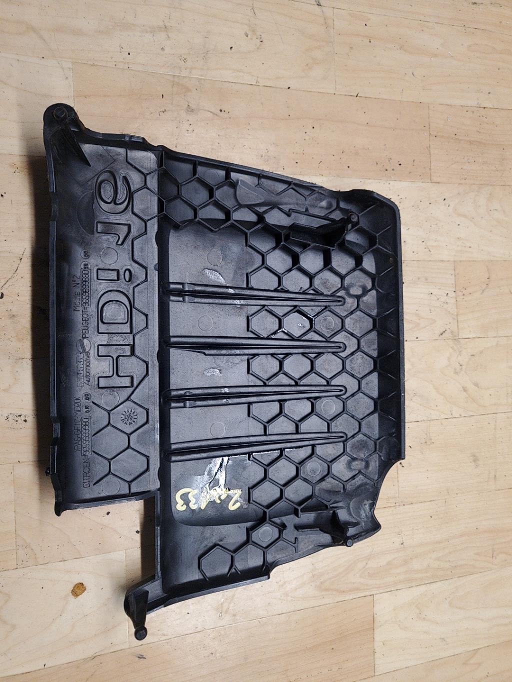 Cache moteur  CITROEN C4 1 PHASE 1 Diesel - 1
