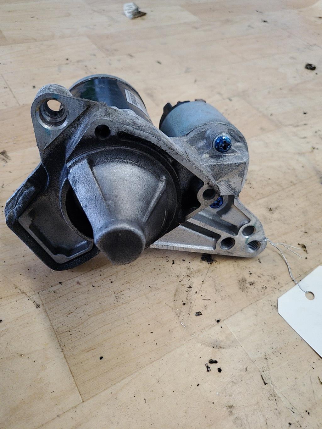 Demarreur RENAULT CLIO 4 PHASE 1 Essence - 1