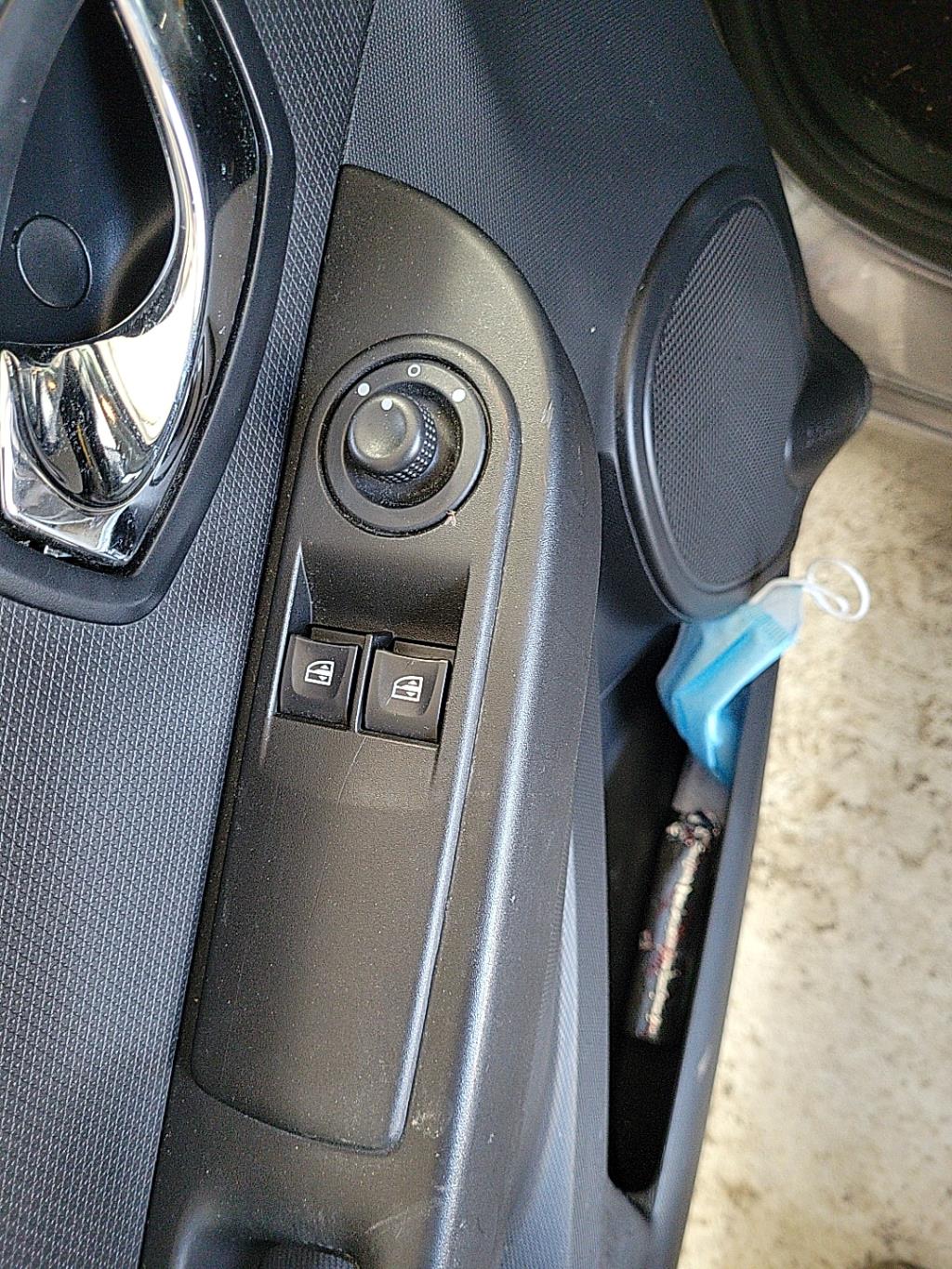 Interruttore lavacristalli anteriore sinistro RENAULT CLIO 4 PHASE 1 Gasolina - 1