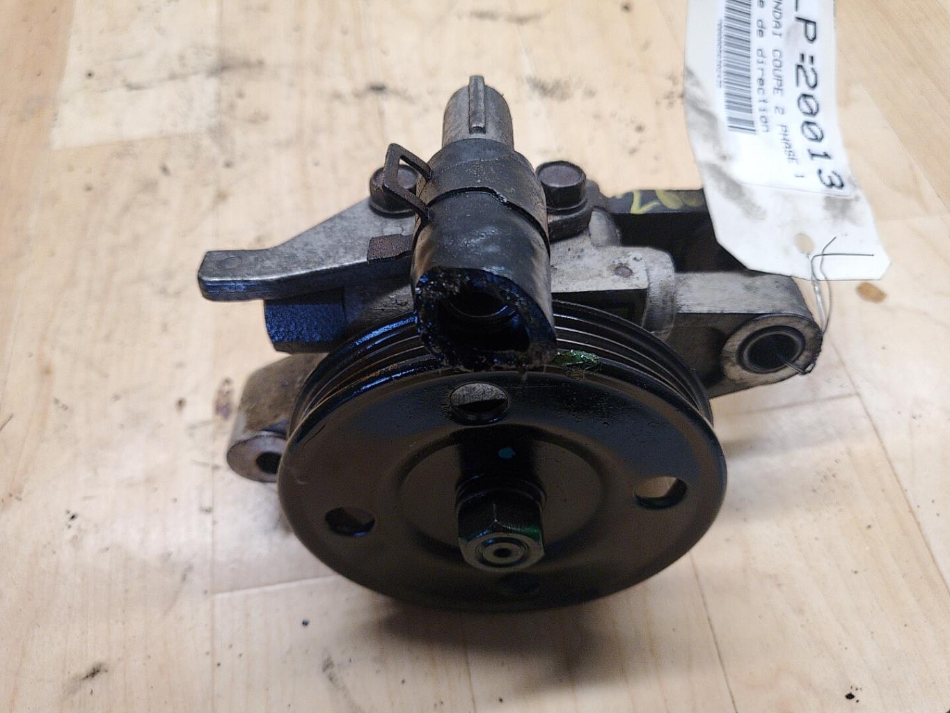 Pompe de direction HYUNDAI COUPE 2 PHASE 1 Essence - 1