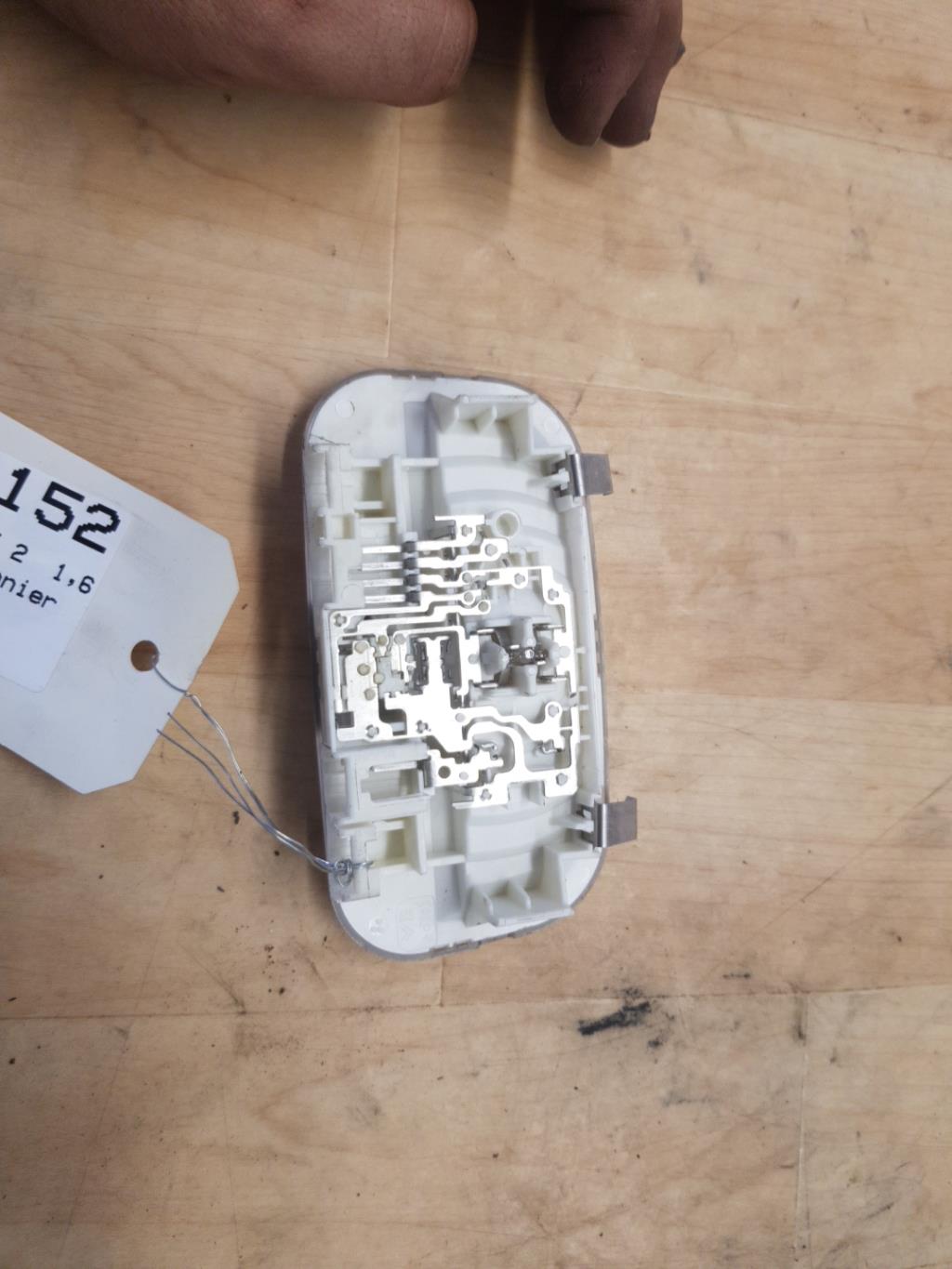 Eclairage de plafonnier PEUGEOT 207 PHASE 2 Diesel - 1