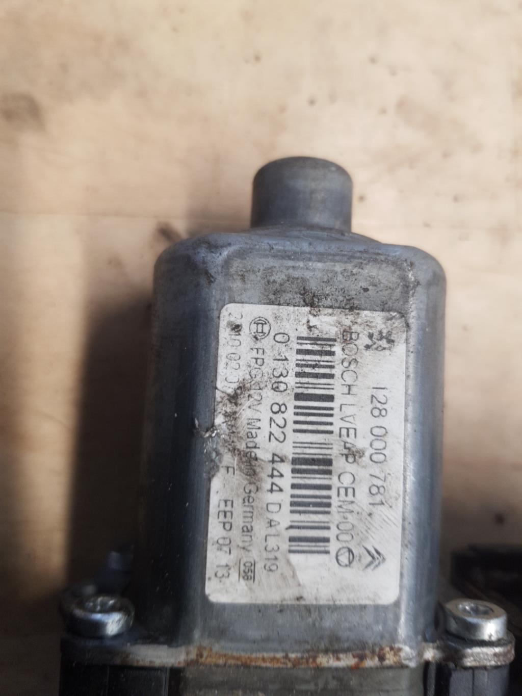 Motore alzacristalli anteriore sinistro CITROEN C5 2 Diésel - 1