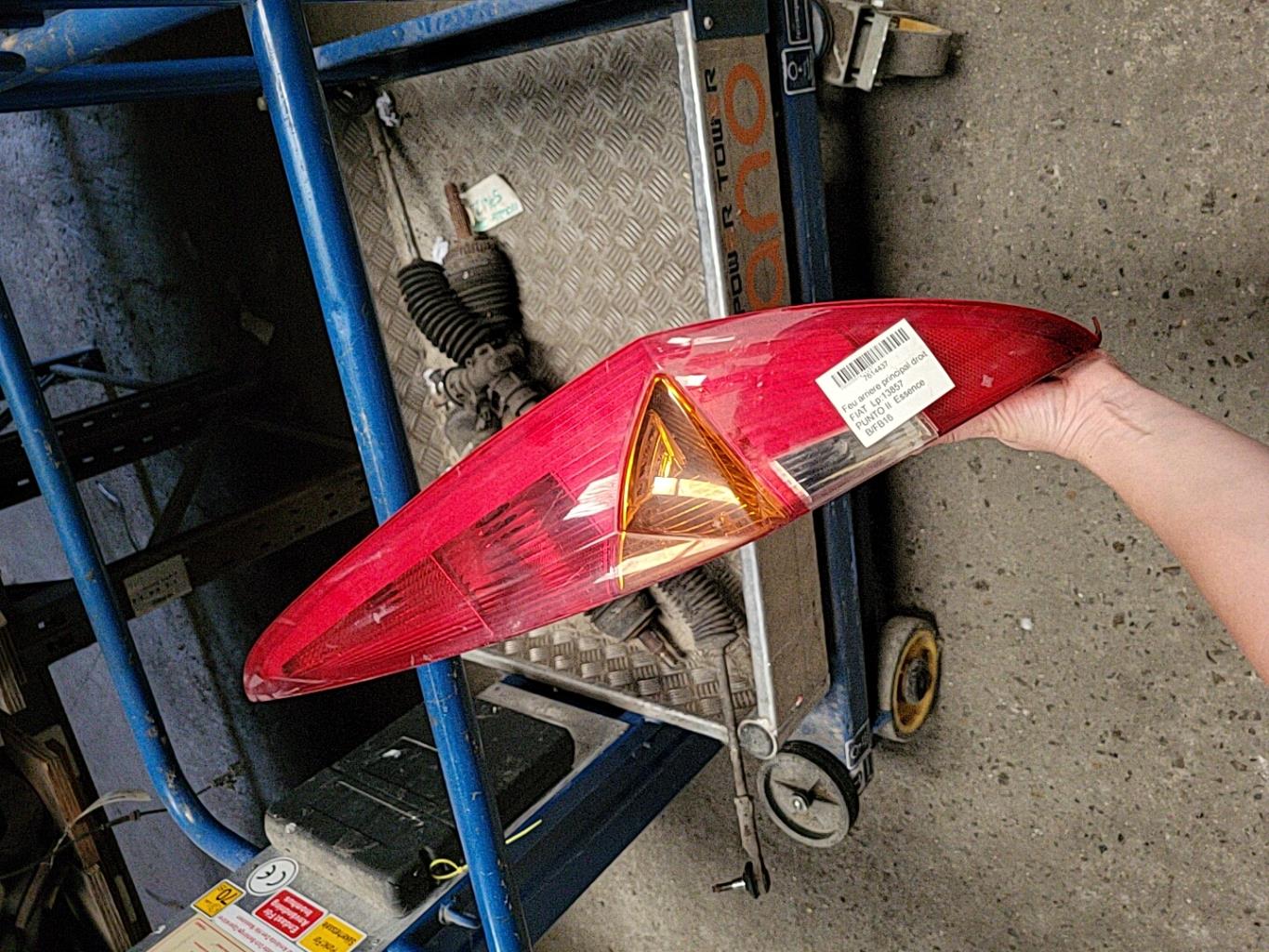Fanale posteriore principale destro (luci) FIAT PUNTO 2 PHASE 1 Gasolina - 1