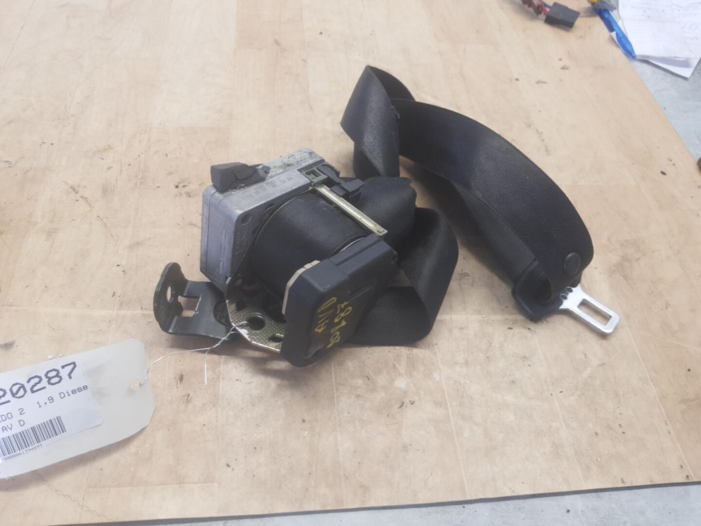 Cintura di sicurezza anteriore destra SEAT TOLEDO 2 Diésel - 1