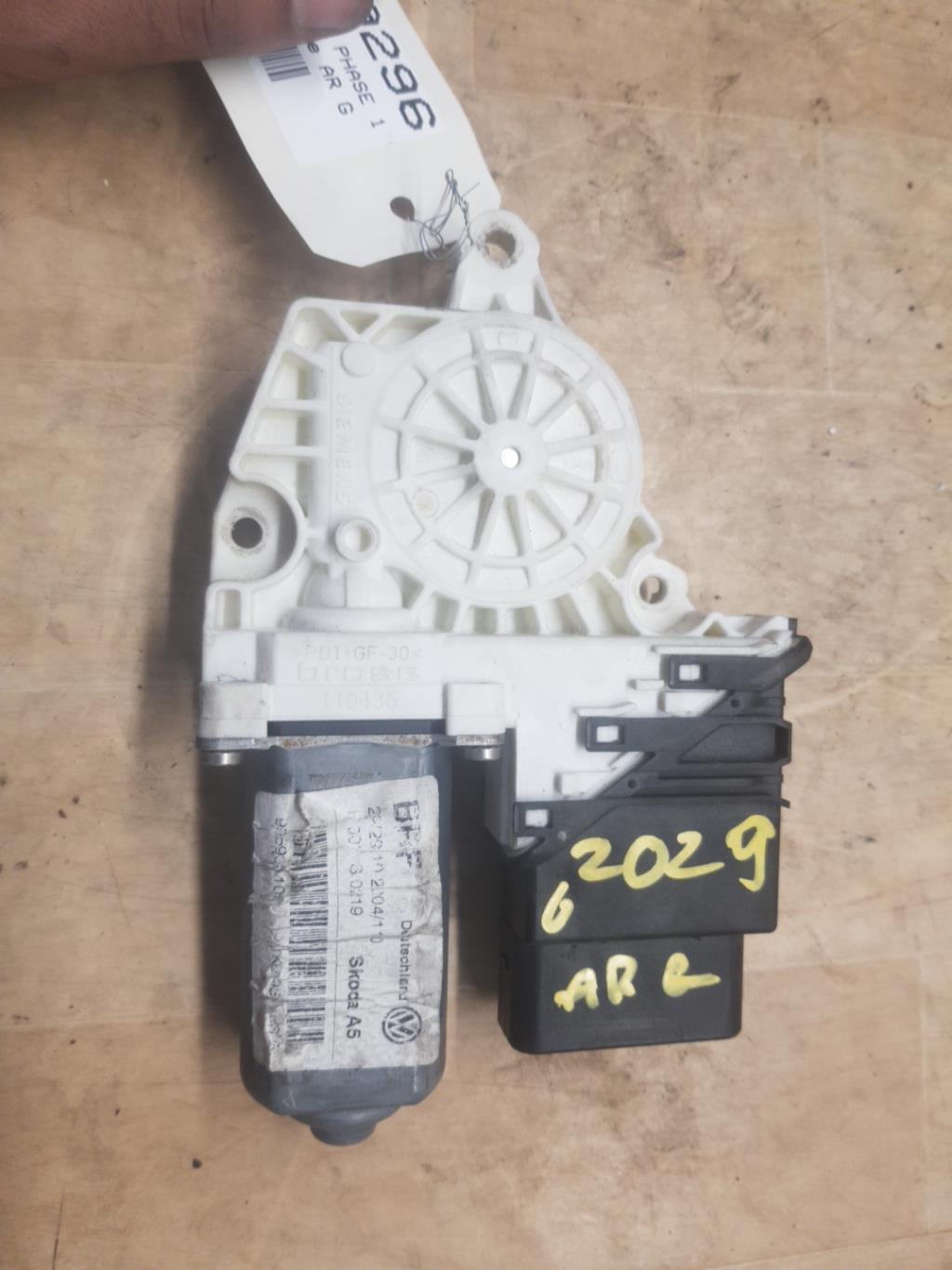 Motore alzacristalli posteriore sinistro SKODA OCTAVIA 2 PHASE 1 Diésel - 1