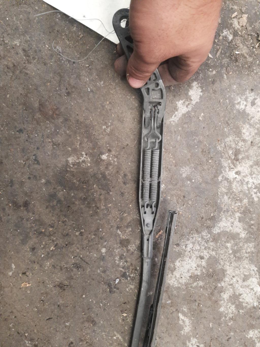 Braccio tergicristallo anteriore sinistro VOLVO 460 PHASE 1 Gasolina - 1