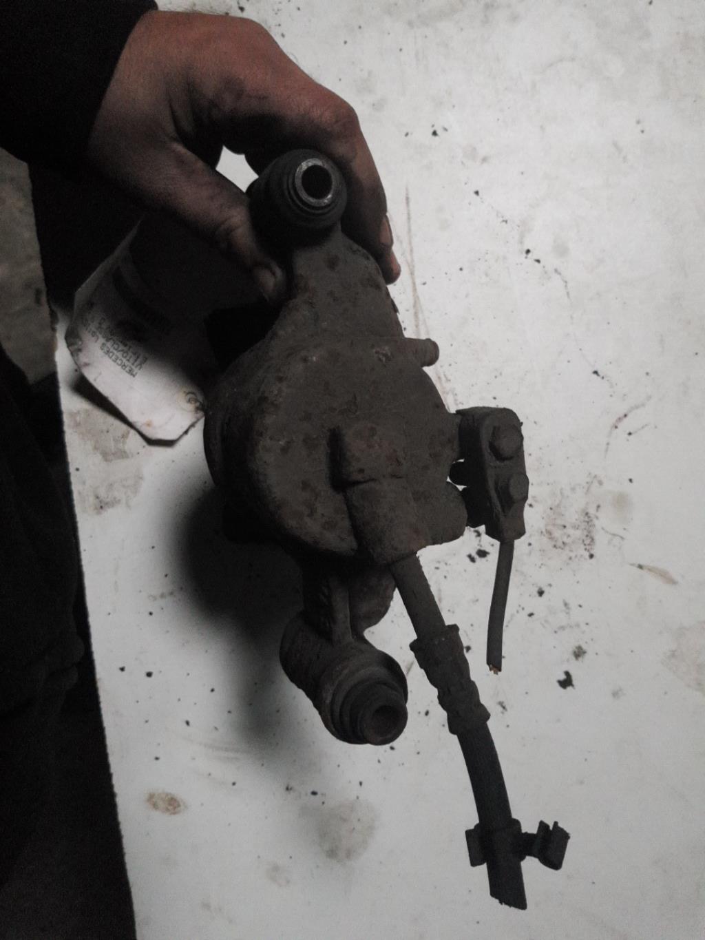 Pinza freni anteriore destra MERCEDES VITO 638 Diésel - 1