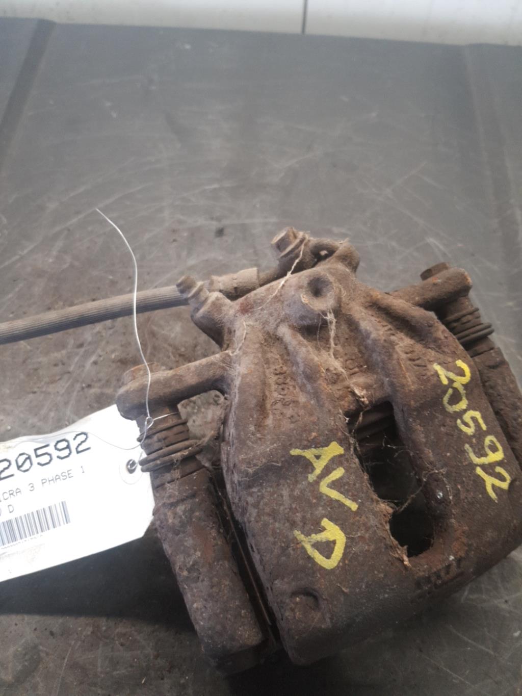 Pinza freni anteriore destra NISSAN MICRA 3 PHASE 1 Diésel - 1