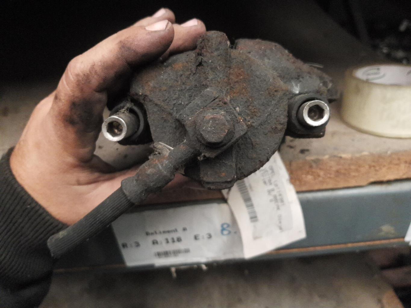 Pinza freni anteriore sinistra OPEL VECTRA B PHASE 2 BREAK Diésel - 1