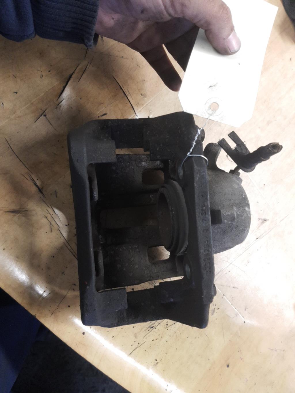 Pinza freni anteriore sinistra PEUGEOT 406 COUPE Gasolina - 1