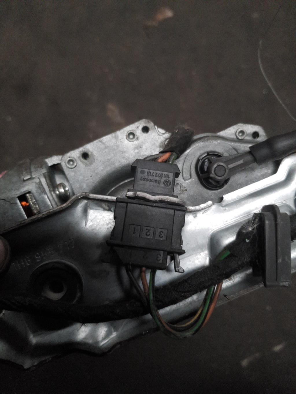 Motore tergicristallo posteriore VOLKSWAGEN GOLF Gasolina - 1
