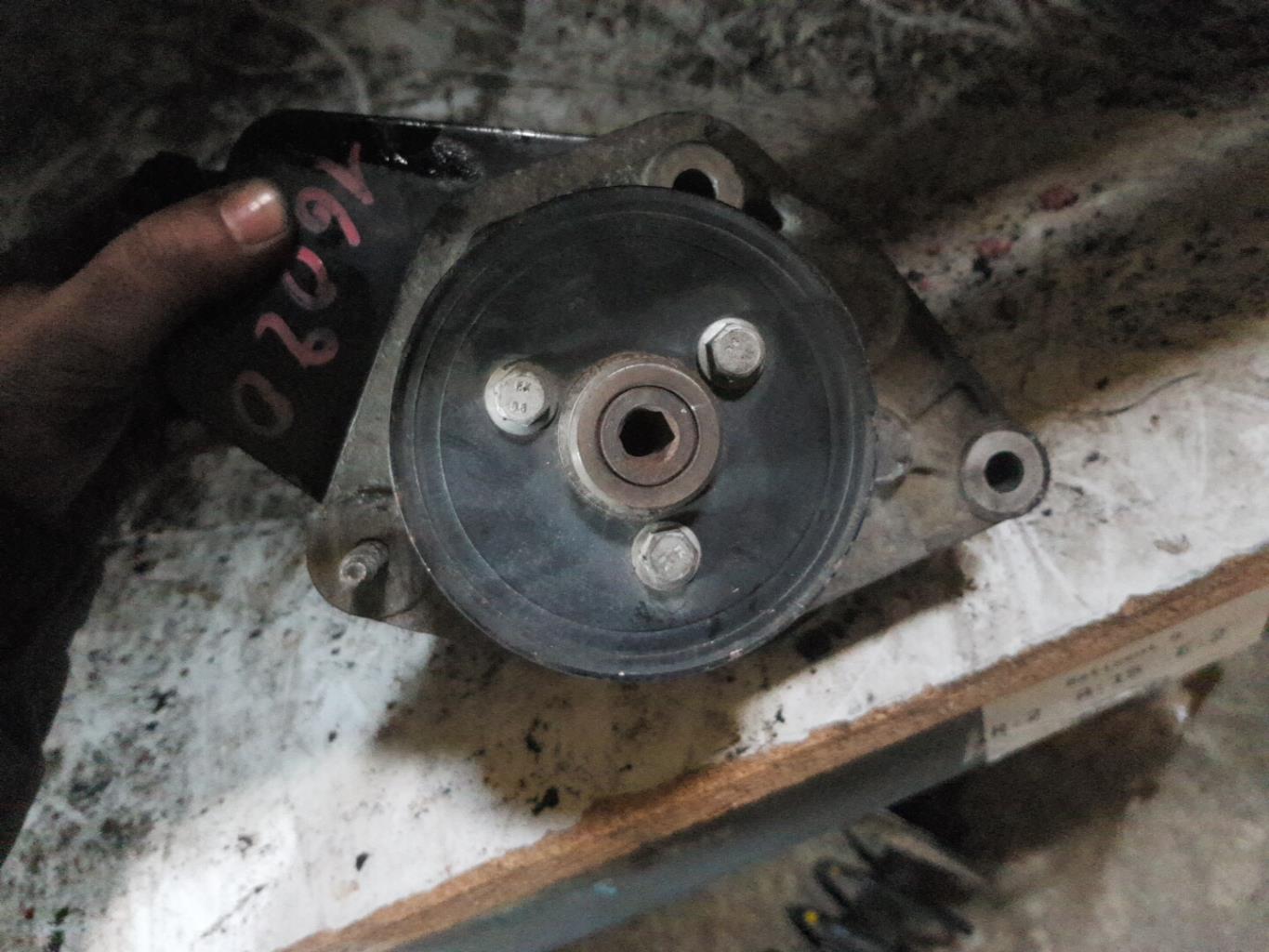 Pompe de direction RENAULT CLIO 1 PHASE 1 Essence - 1