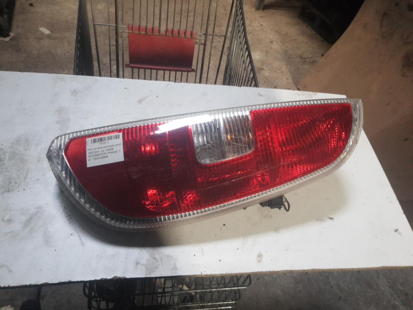 Fanale posteriore principale destro (luci) SKODA ROOMSTER PHASE 1 Diésel - 1