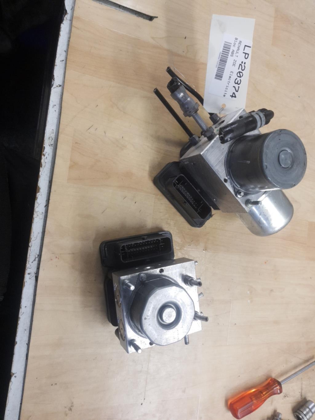 Blocco ABS (antibloccaggio freni) RENAULT ZOE 1 Electricidad - 1