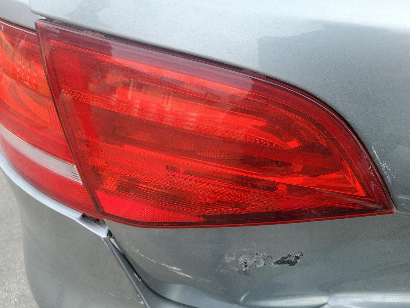 Feu arriere secondaire gauche (feux) AUDI A4 3 AVANT PHASE 1 BREAK Diesel - 1