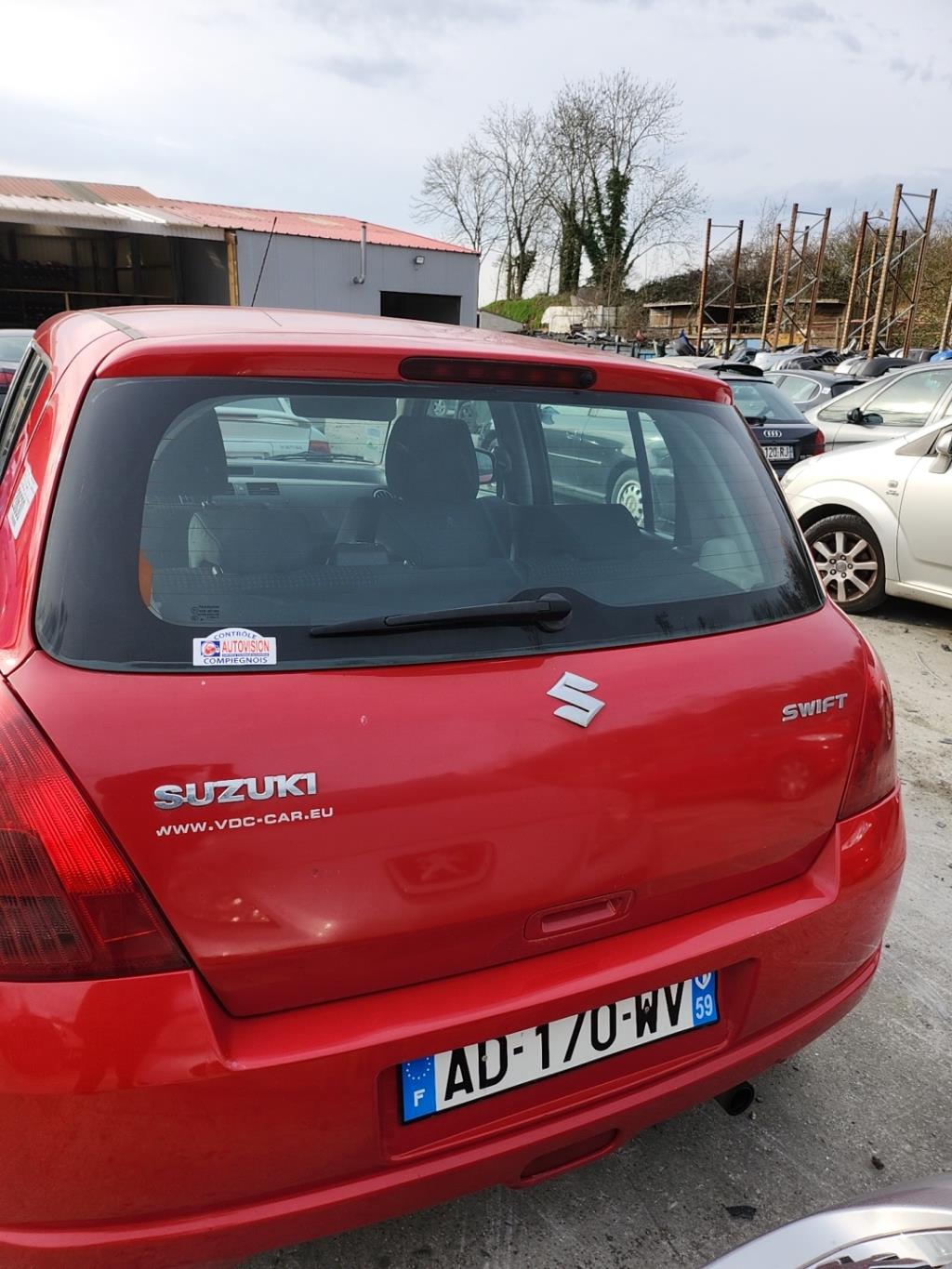 Portabagagli/Portellone posteriore SUZUKI SWIFT 3 Diésel - 1