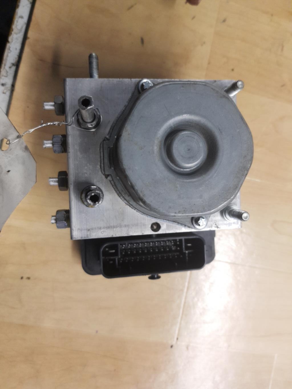 Blocco ABS (antibloccaggio freni) DACIA SANDERO 2 PHASE 1 Gasolina - 1