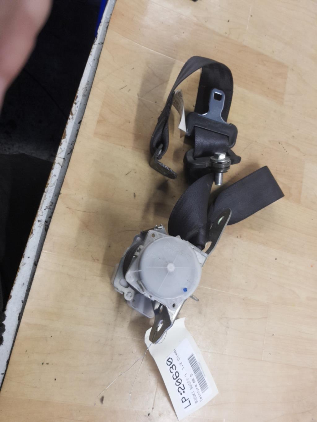 Cintura di sicurezza posteriore destra SUZUKI SWIFT 3 Diésel - 1