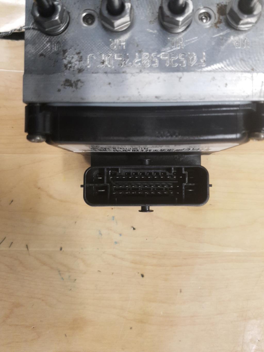 Blocco ABS (antibloccaggio freni) VOLKSWAGEN PASSAT 5 Diésel - 1