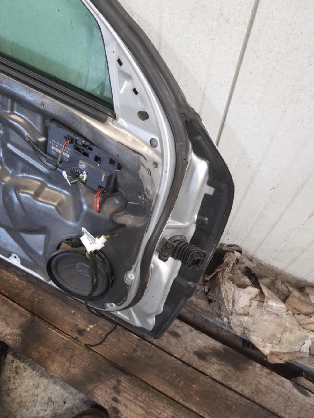 Portiera anteriore sinistra MERCEDES CLASSE E 211 PHASE 1 Gasolina - 1