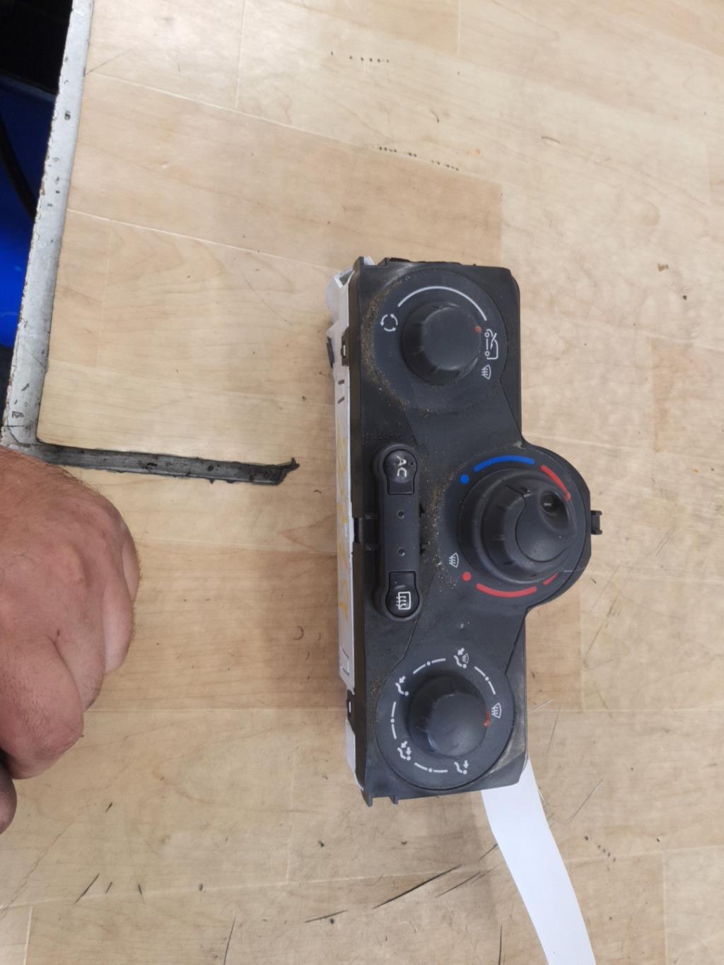 Commande chauffage RENAULT KANGOO 2 PHASE 1 Diesel - 1
